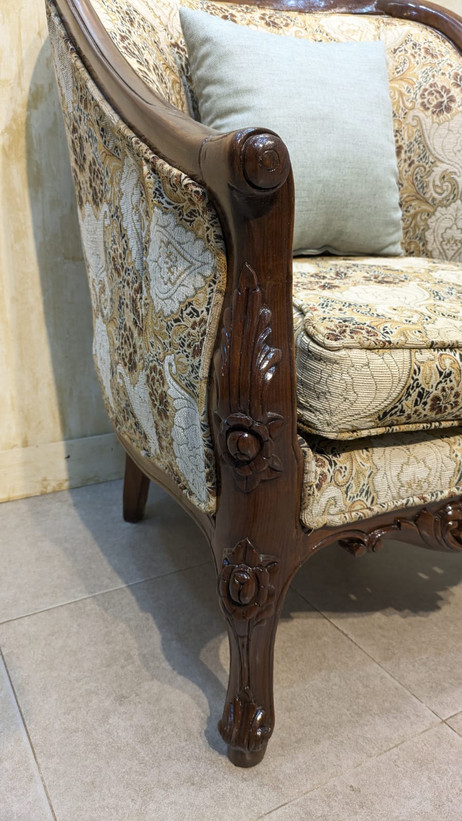 Solid sheesham Wood 5 Seater Sofa Set