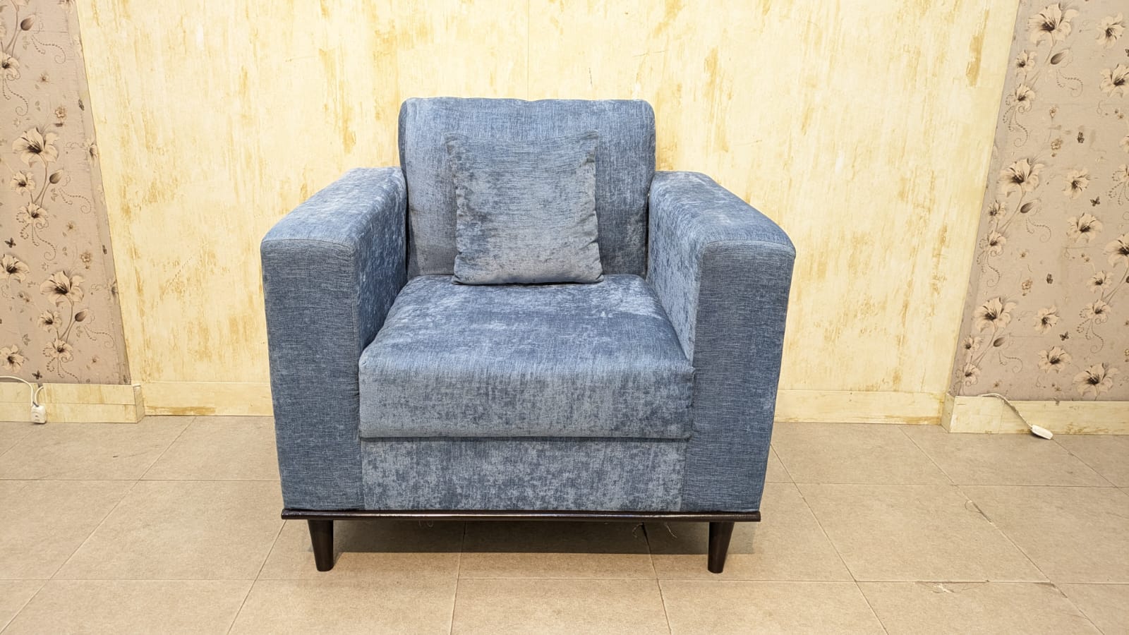 Elegant Design 6 Seater Sofa Set