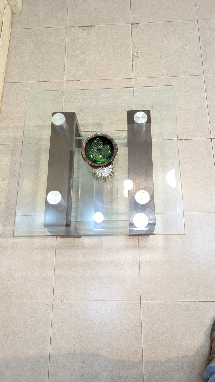 Corner Table