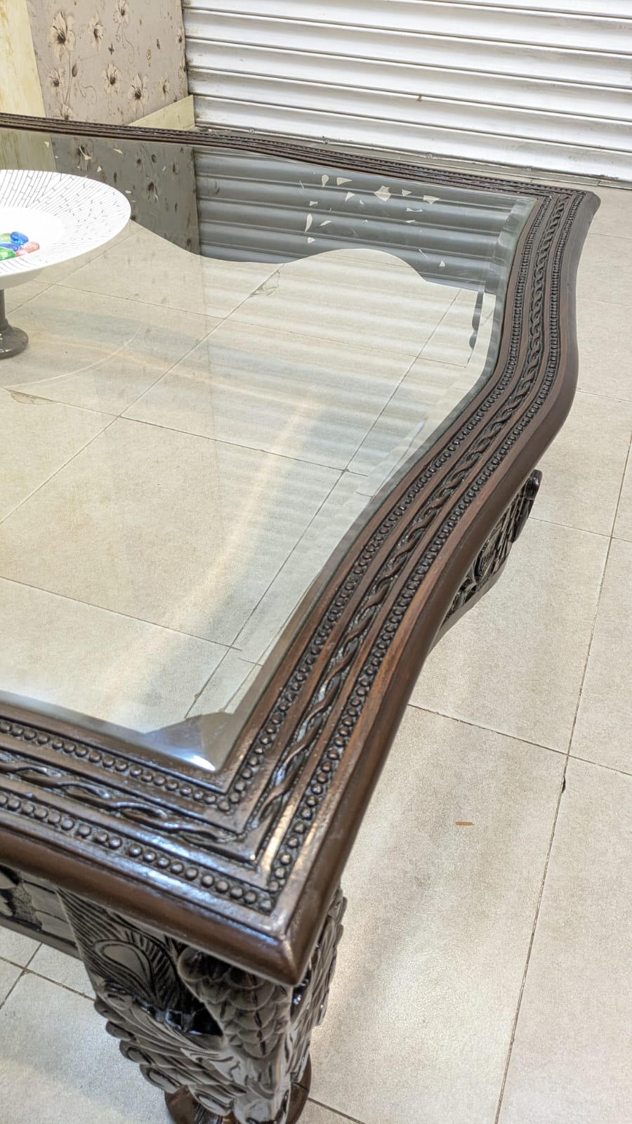 ANTIQUE SOLID SHEESHAM WOOD CENTER TABLE