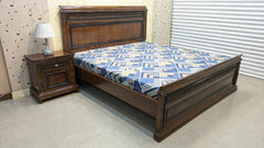 King Size Bed With 1 Side Table