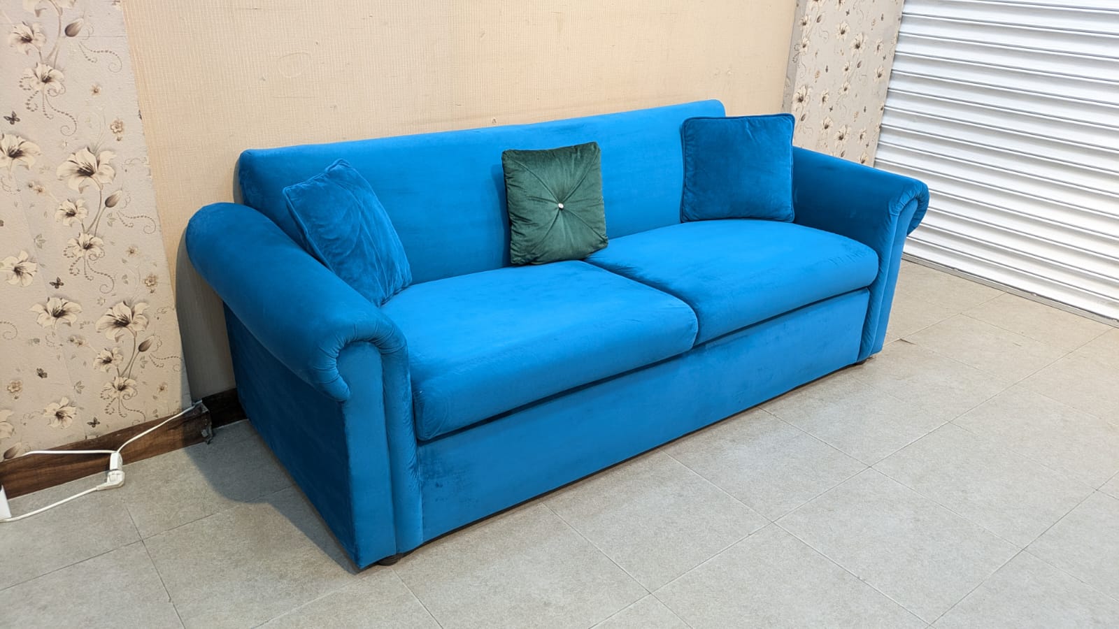 Super Comfortable 3 Seater Sofa