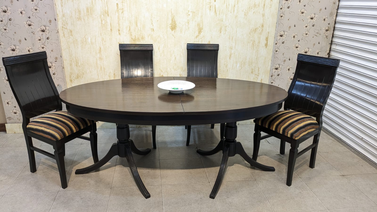 Imported 6 Seater Extendable Dining Table