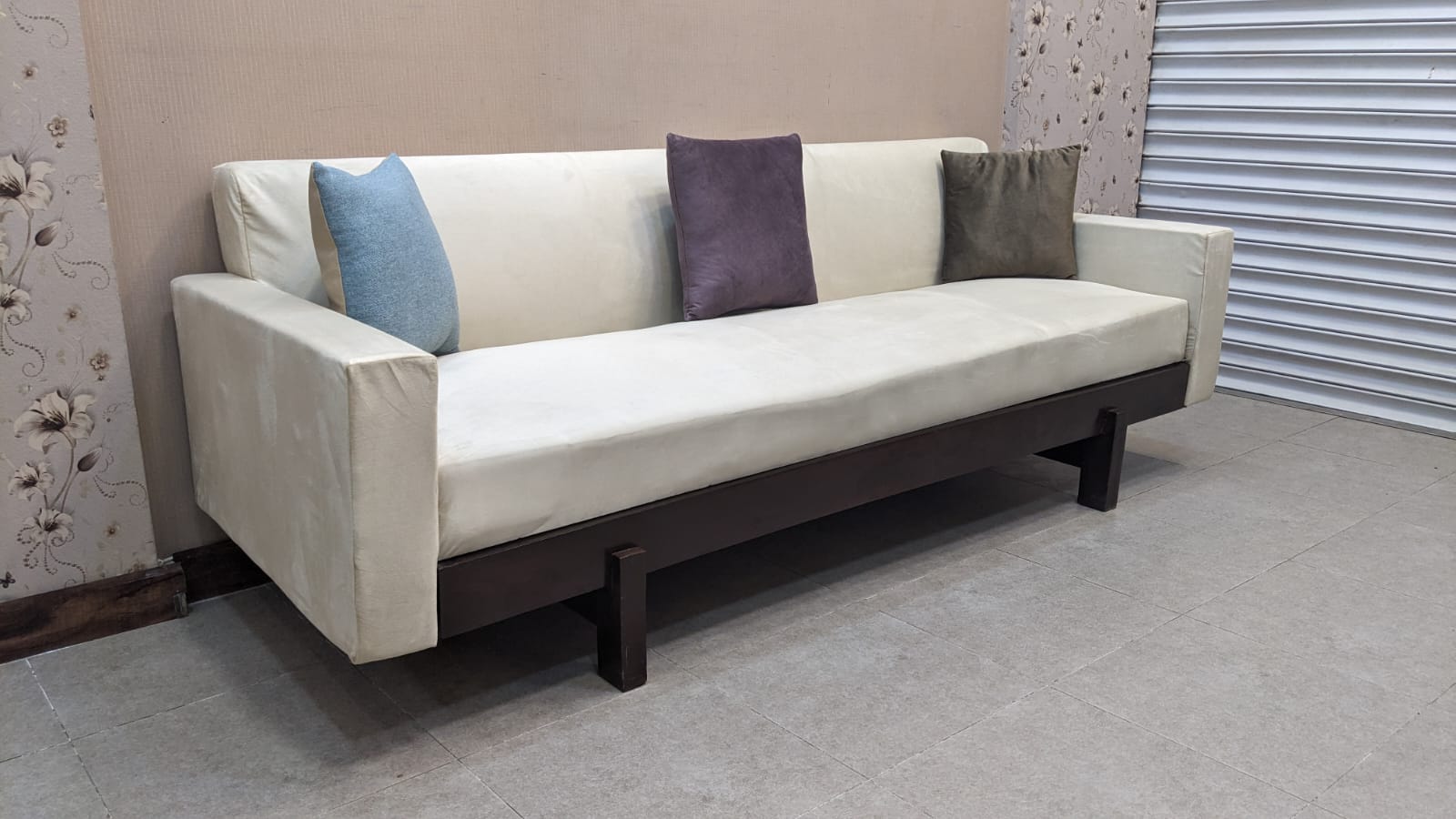 Modern Design 3 Seater Sofa