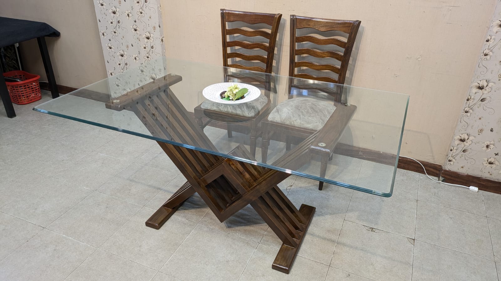 Solid Sheesham Wood 6 Seater Dining Table