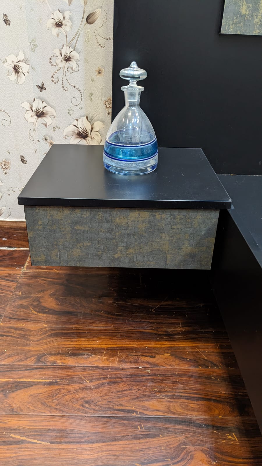 🔥Habitt🔥 Novak King Size Bed with 2 Attached Side Tables