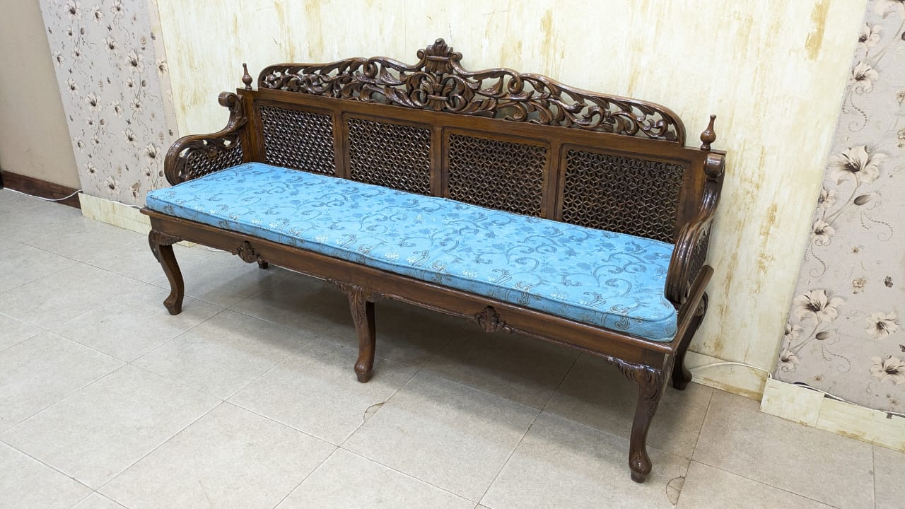 Antique 5 Seater Sofa Set