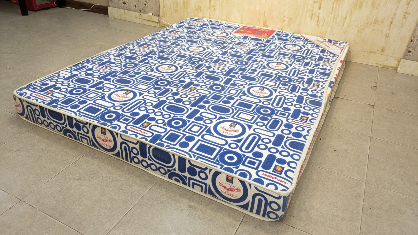 Master Molty Foam Queen Size Mattress