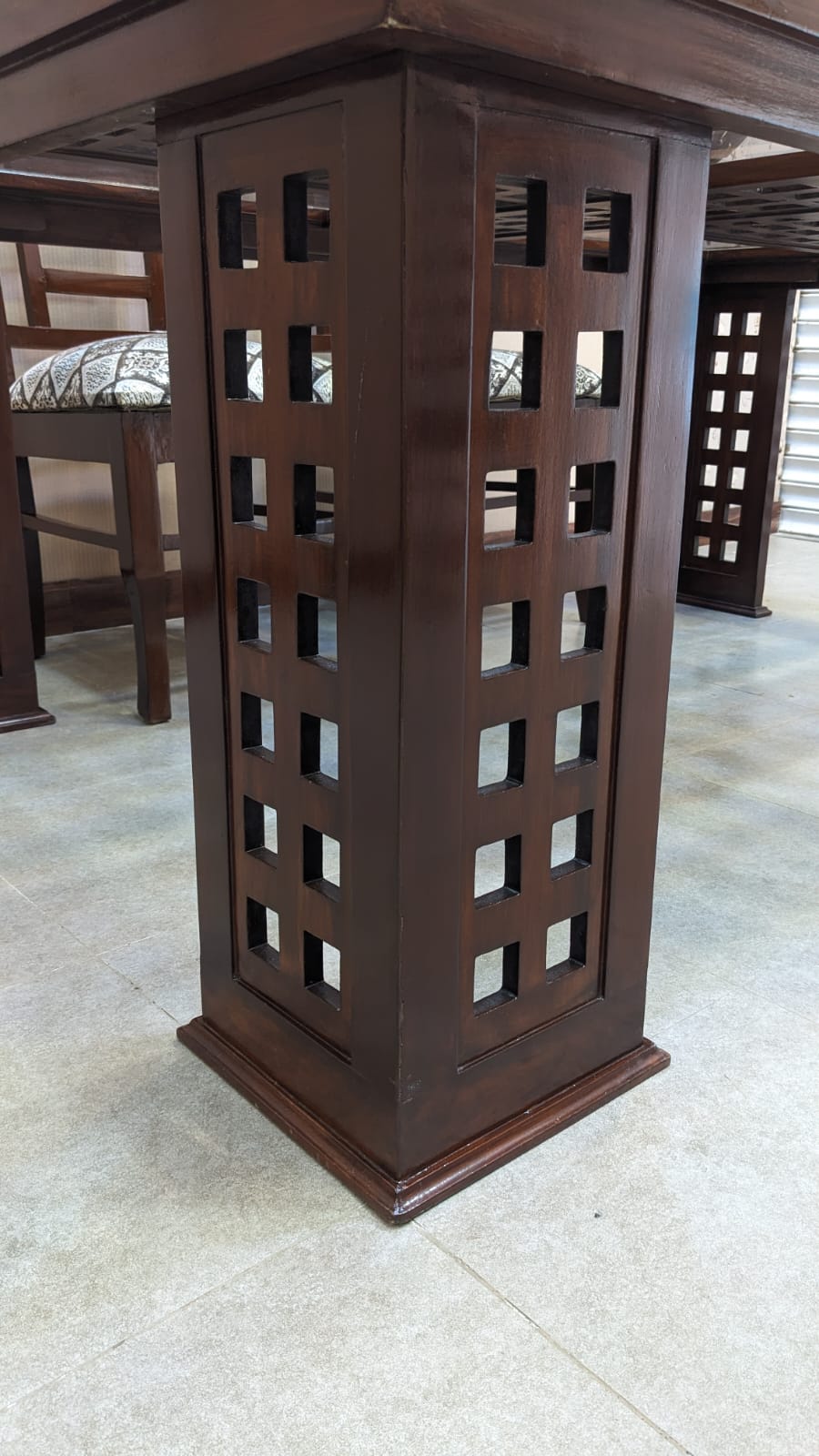 6 Seater Dining Table