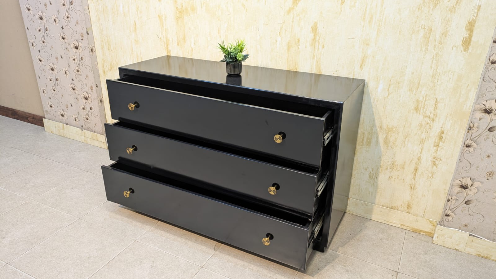 Chester drawers
