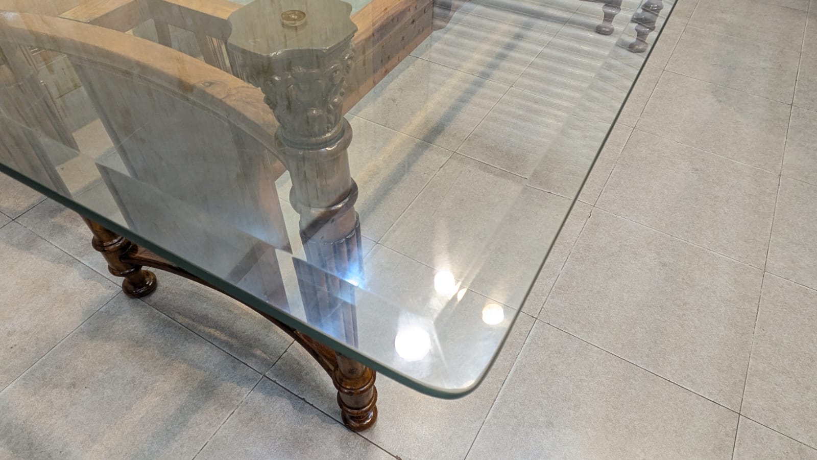8 Seater Dinning Table