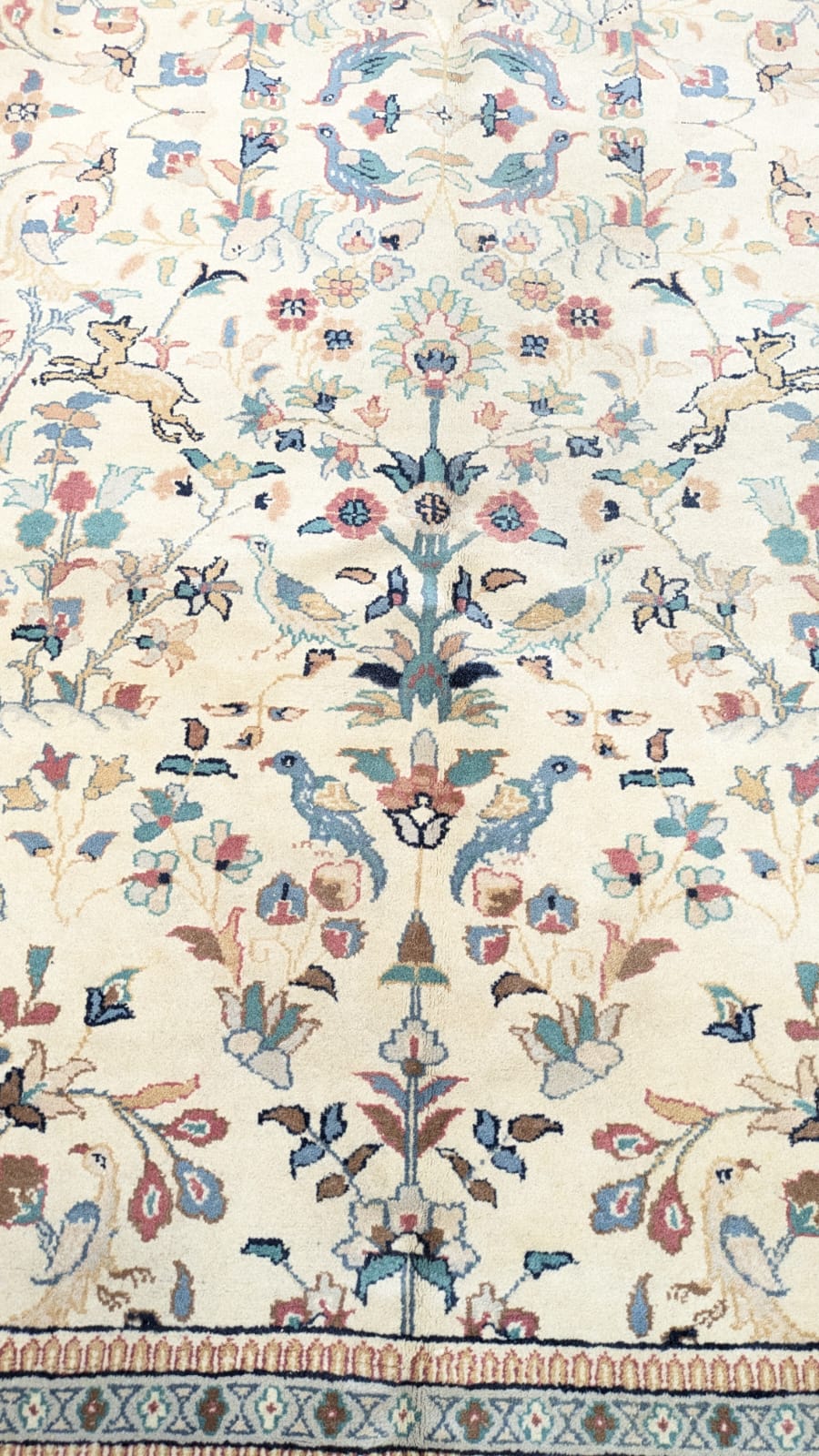 Vintage Persian Shikargah Hand Knotted Carpet