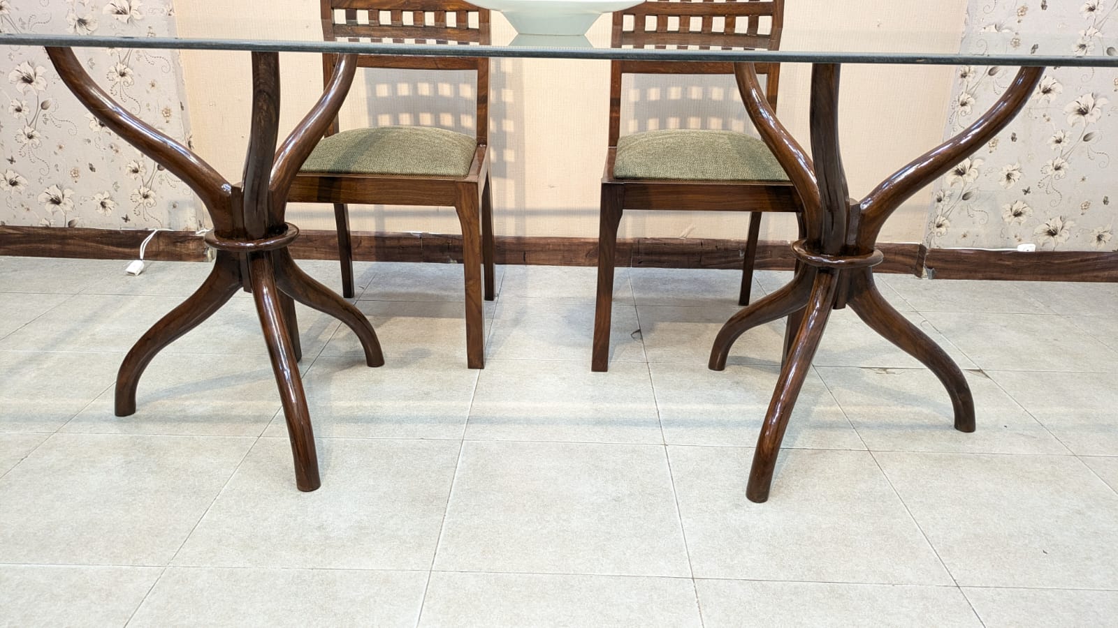 Solid Sheesham Wood 6 Seater Dining Table