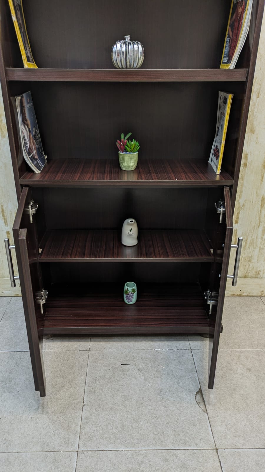 Book shelf