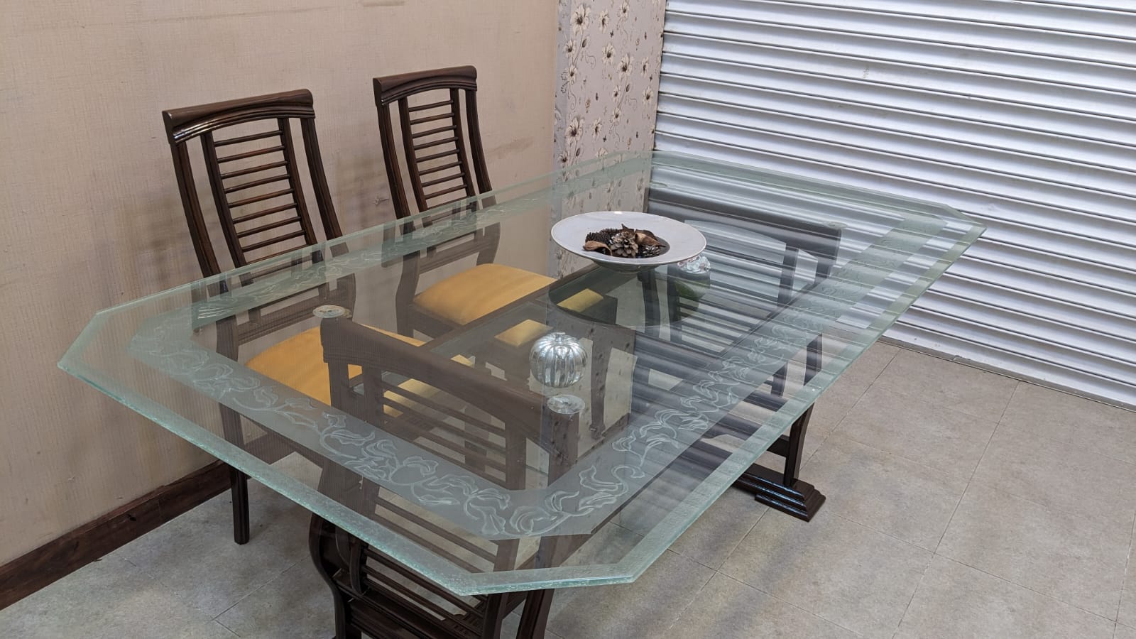 Solid Sheesham Wood 6 Seater Dining Table