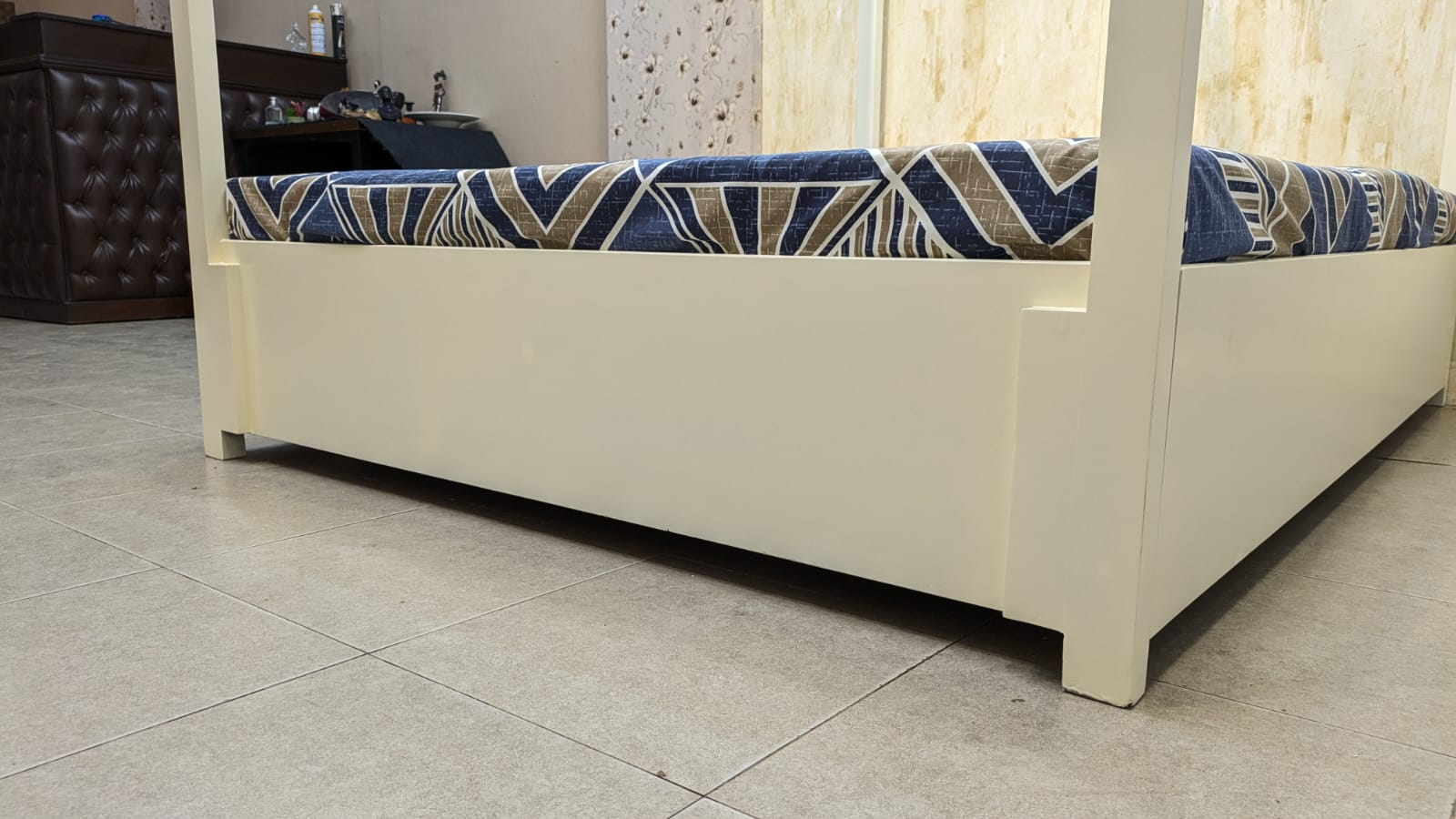 Queen Size Bed With Master Molty Foam Mattress