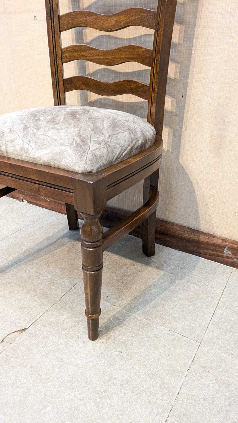 Solid Sheesham Wood 6 Seater Dining Table