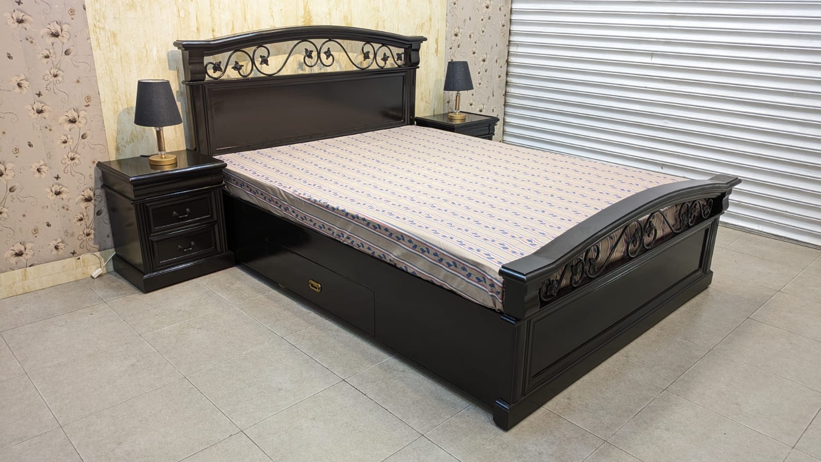 Queen Size Bed Set