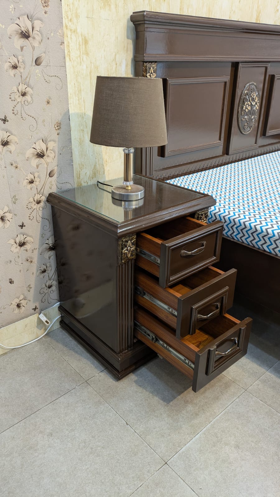 Queen Size Bedroom Set