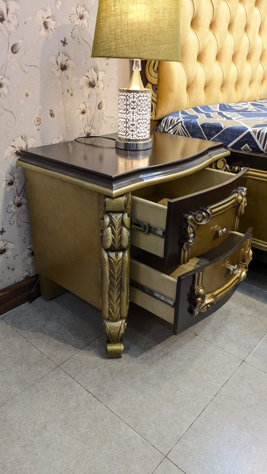 Luxury Design King Size Complete Bedroom Set