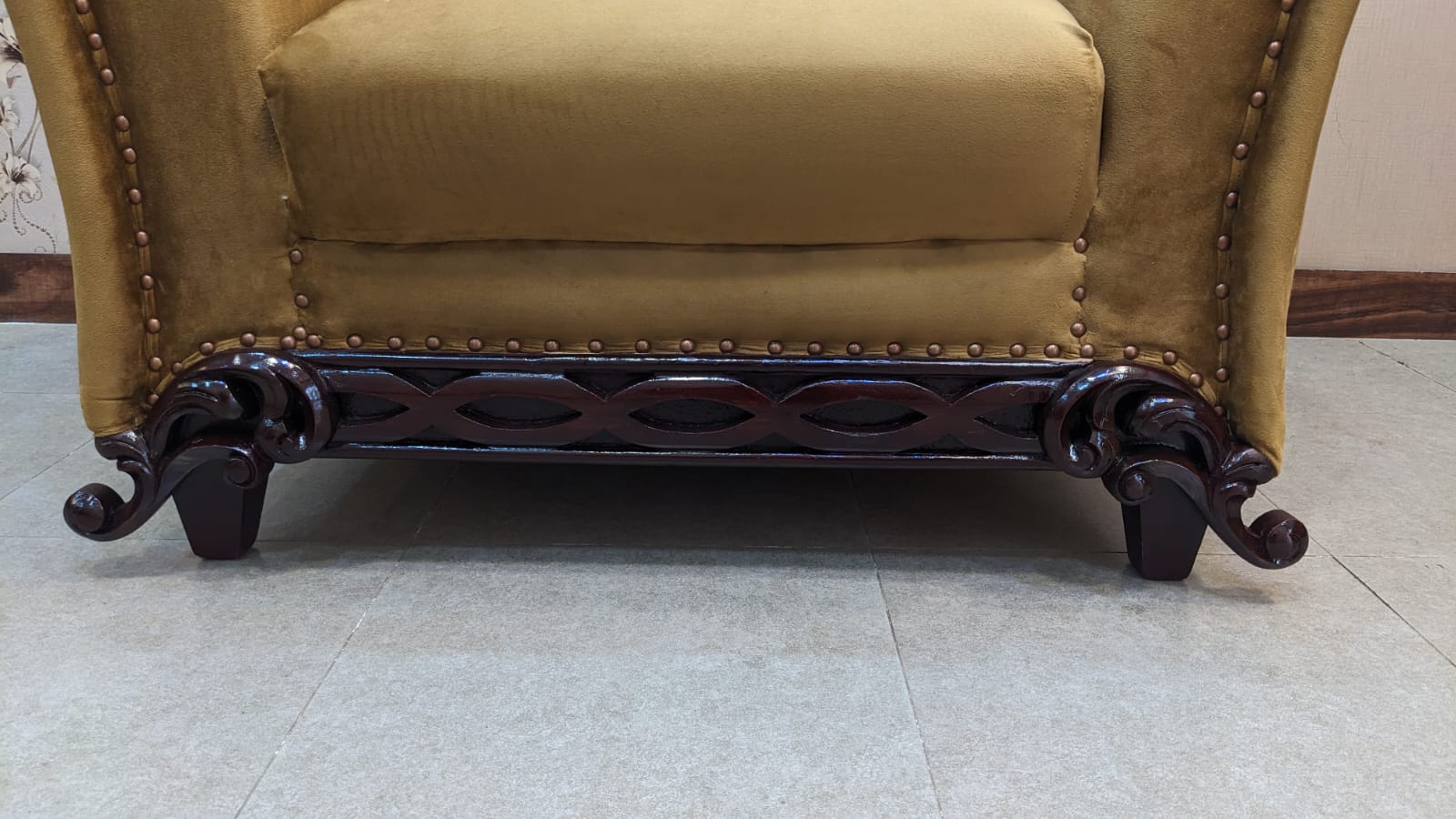 Comfortable 4 Seater Sofa Set