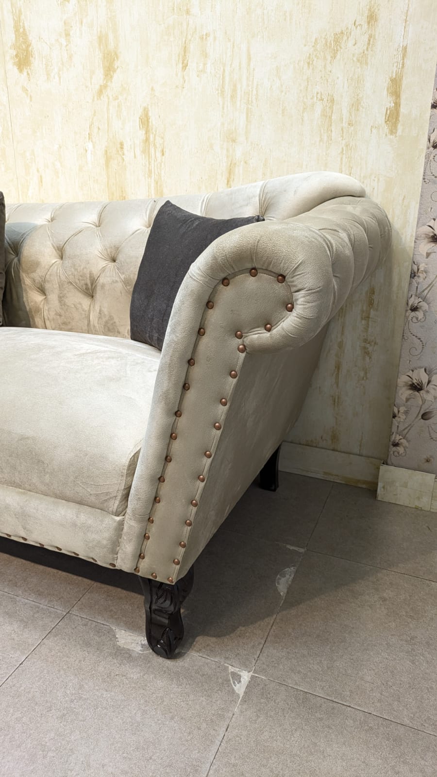 Comfortable 7 Seater Sofa Set