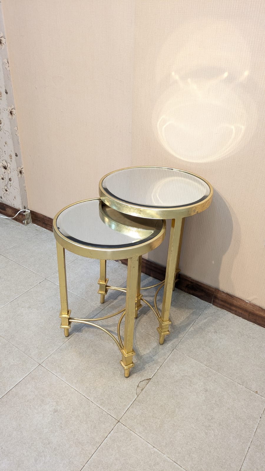 Nesting Tables Set