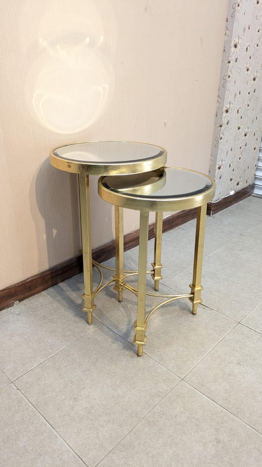 Nesting Tables Set