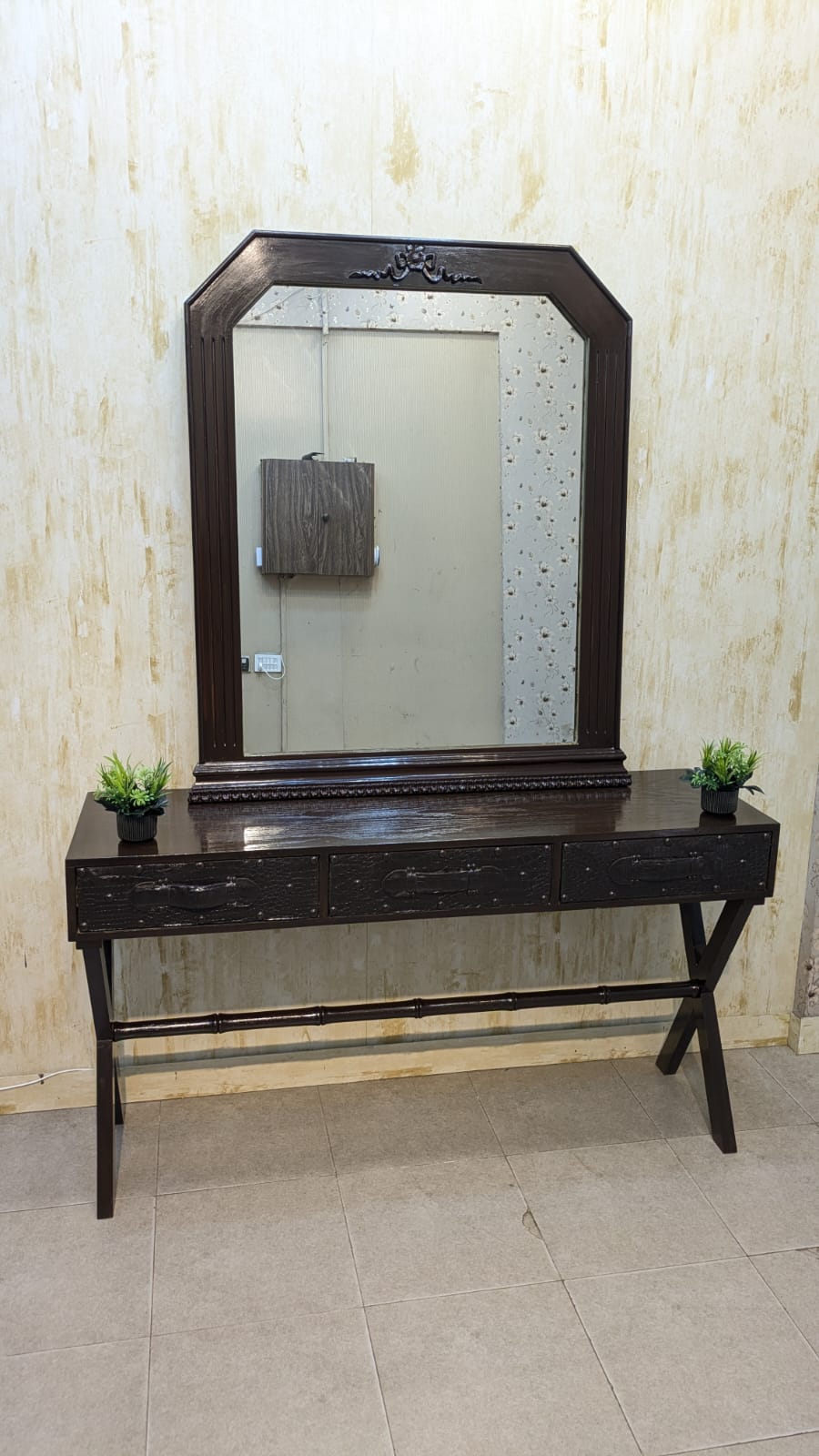 Console with Wall-Mounted Mirror
