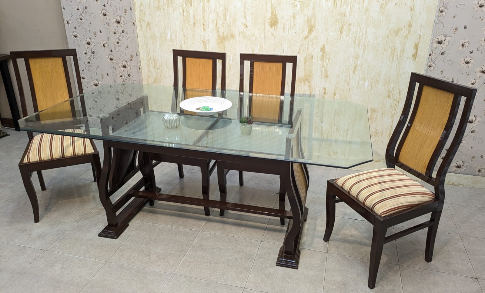 6 Seater Dining Table