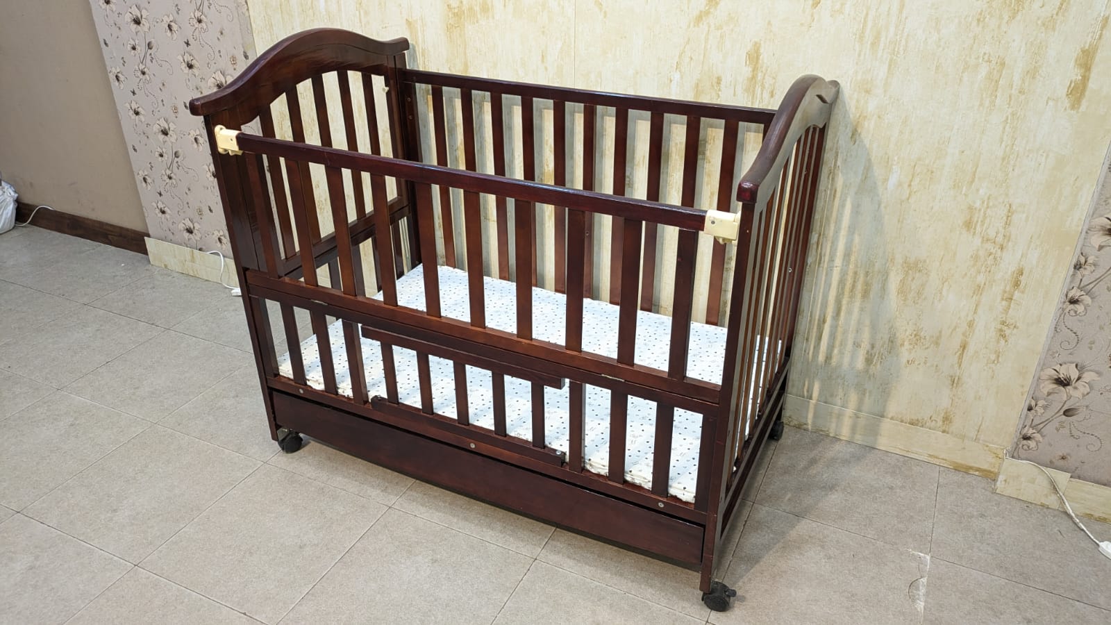 Imported Babies World Baby Cot with Mattress