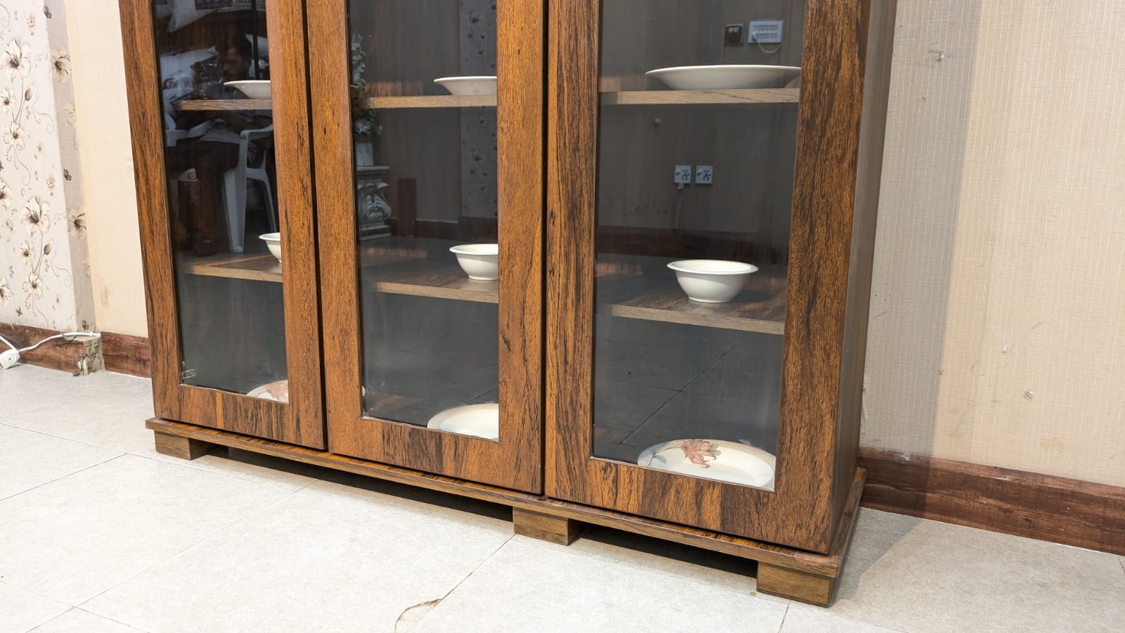 Brand New 3 Door Crockery Divider
