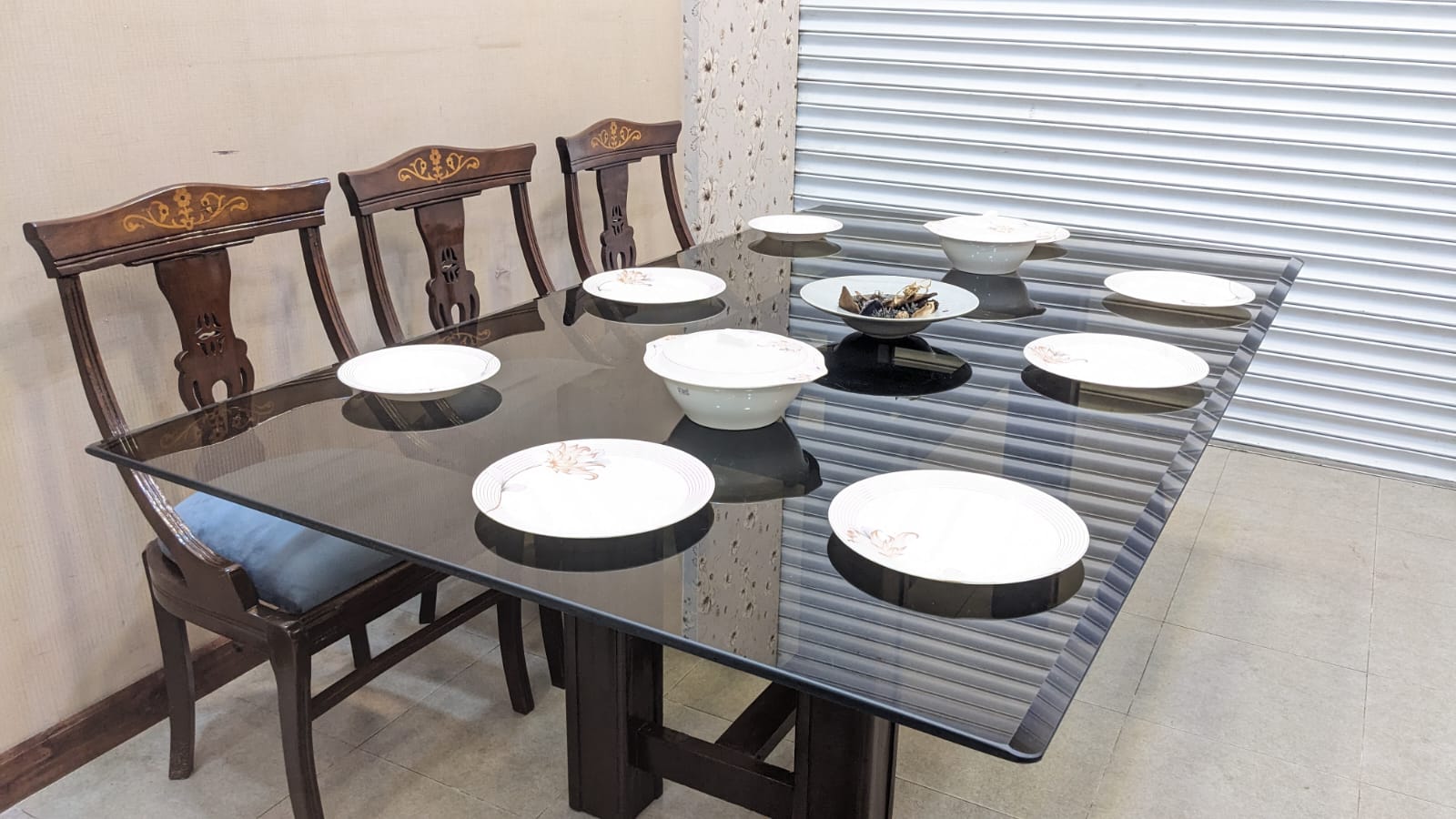 Solid Sheesham Wood 8 Seater Dining Table