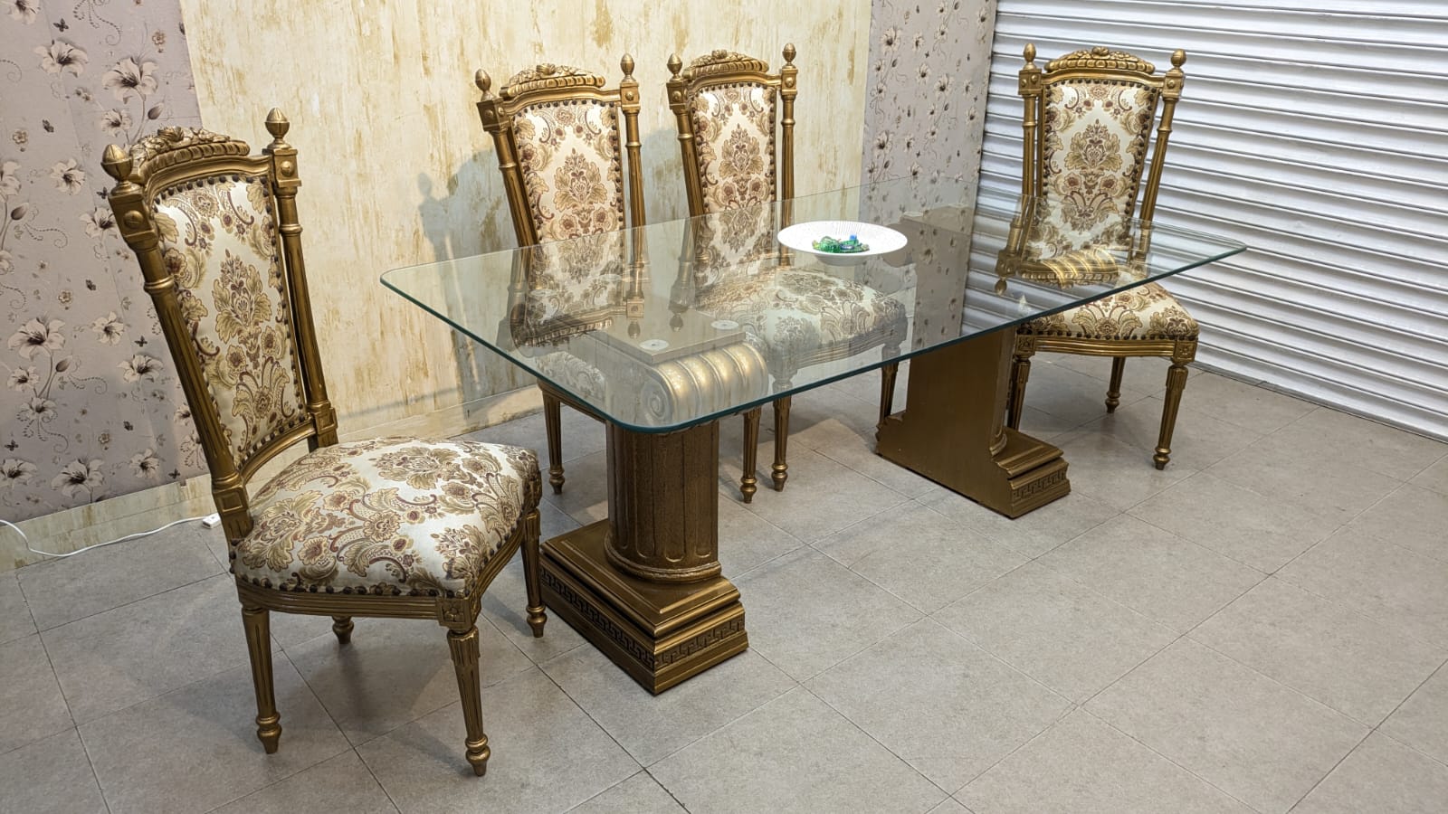 6 Seater Dinning Table