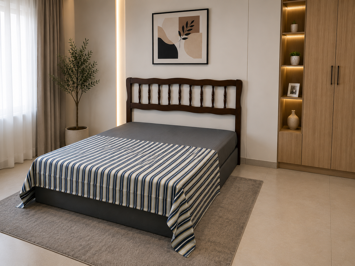 Queen Size Bed With Box Mattress and Spring Mattress