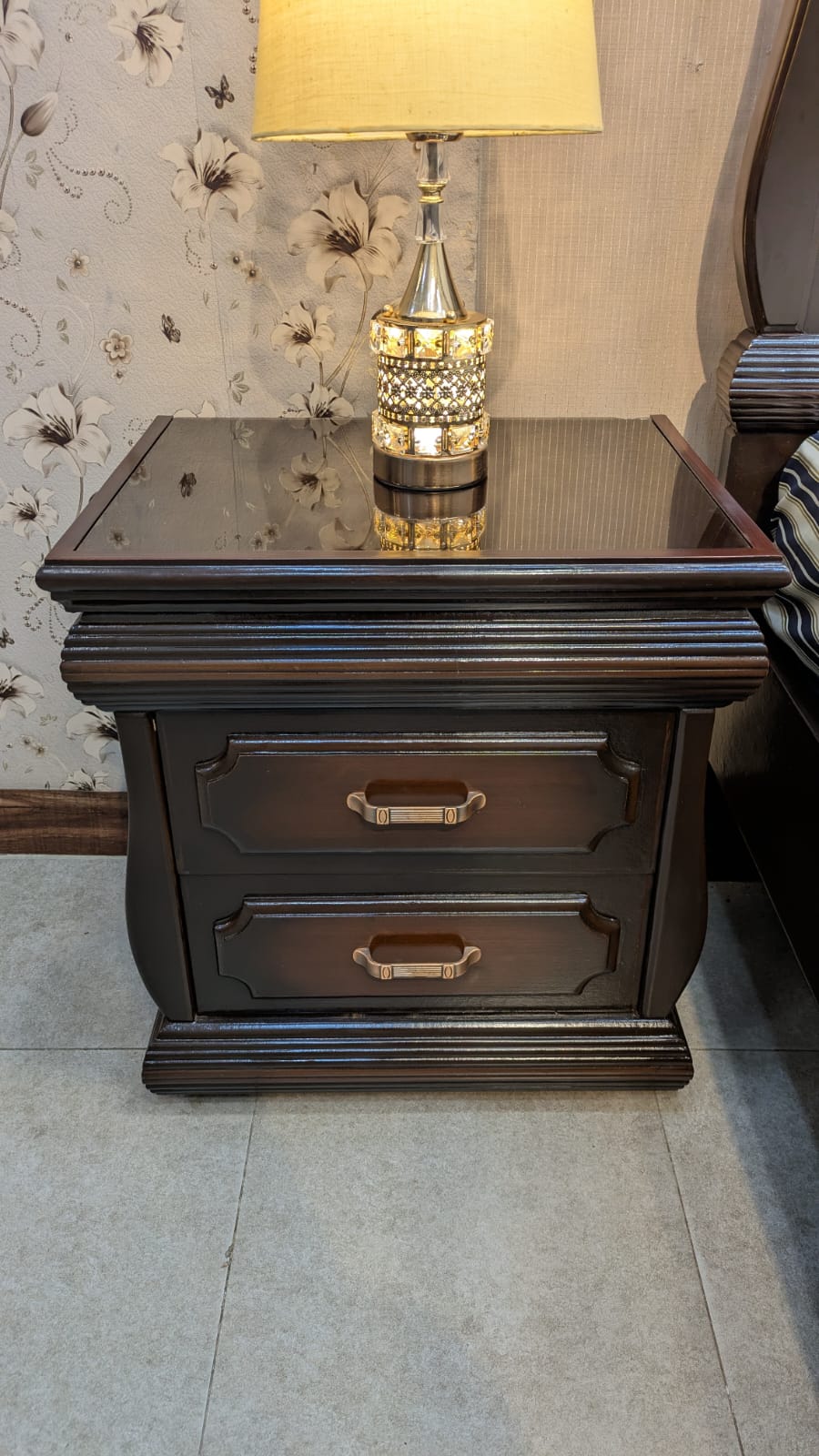 King Size Bed With 2 Side Tables and Dressing Table