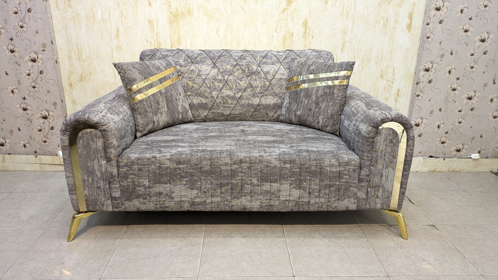 Turkish Design 7 Seater Sofa Set with Center Table