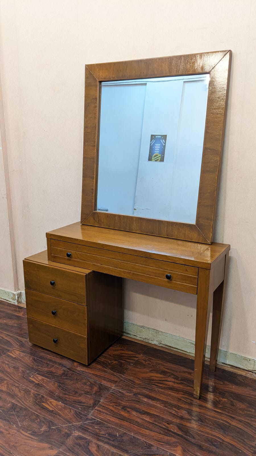 Dressing Table with Mirror