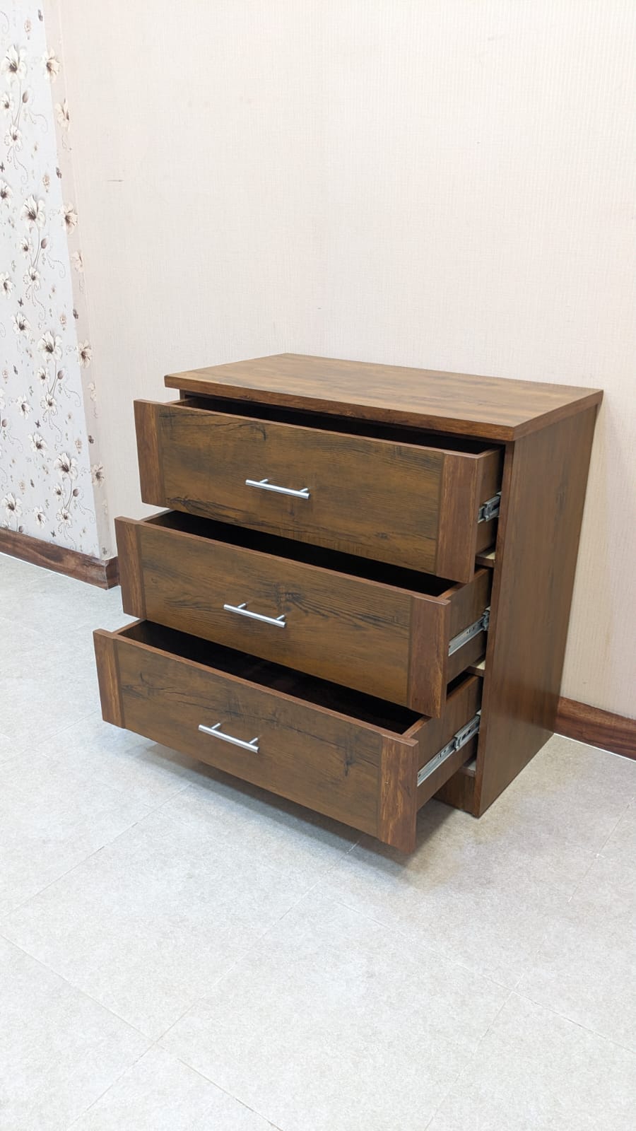 New 3 Drawers Chest