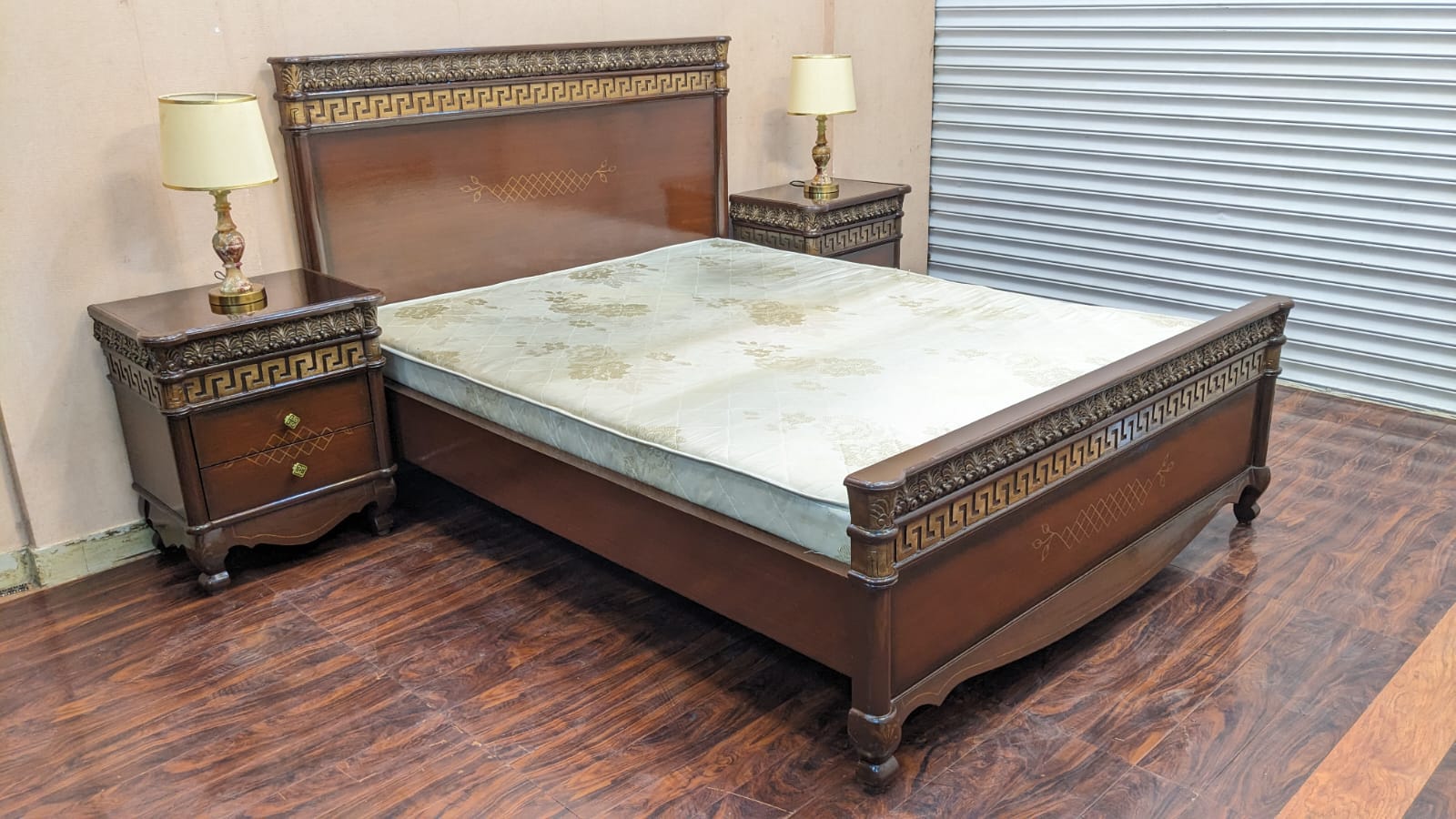 Queen Size Bedroom Set