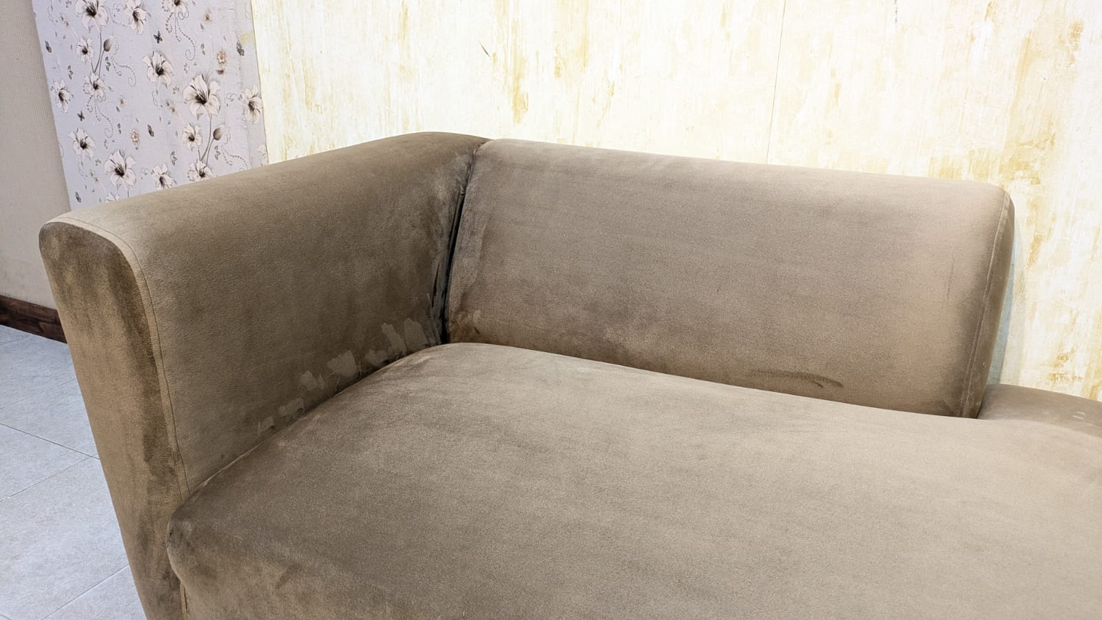 MODERN 2-SEATER COMFORTABLE SETTEE ✨