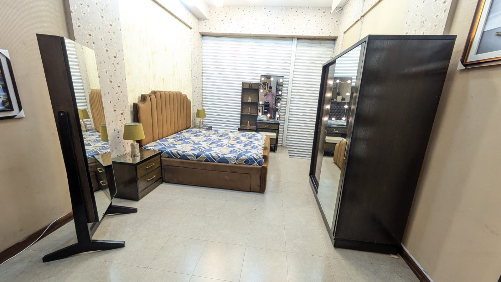 Modern Design King Size Bedroom Set