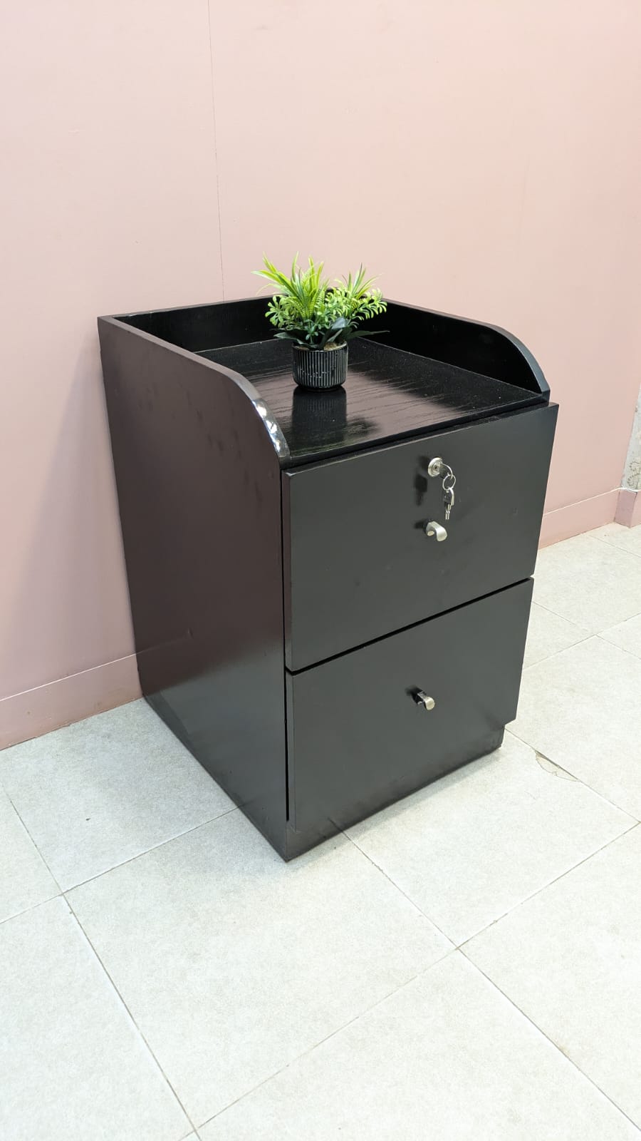 Stylish pedestal Drawer