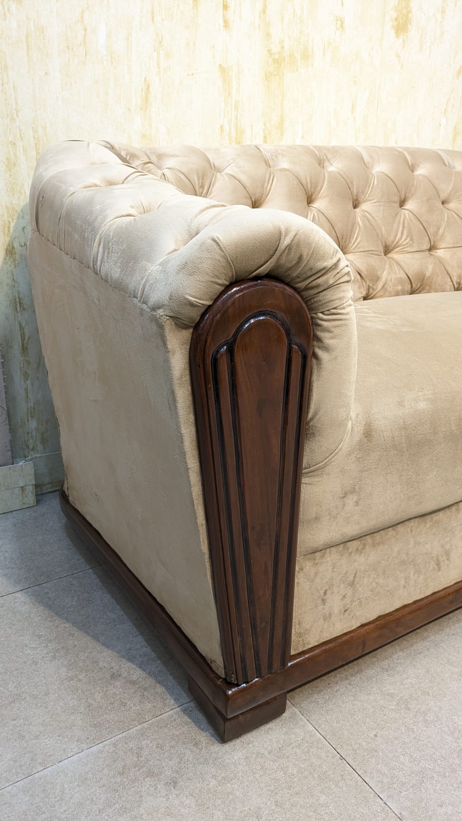 Luxurious 9 Seater Chesterfield Sofa Set
