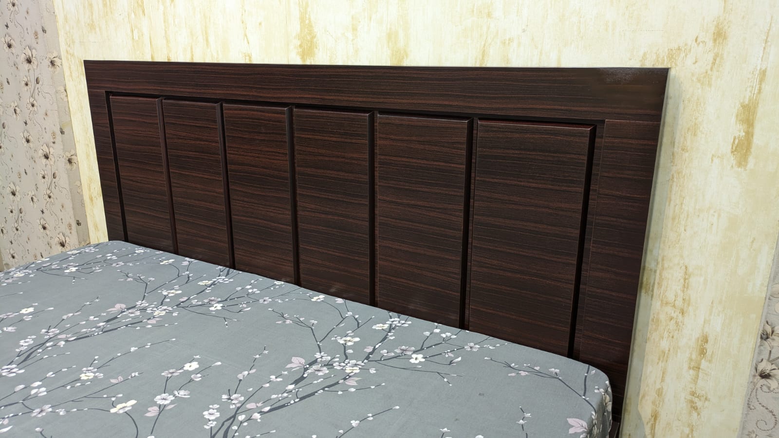King size bed