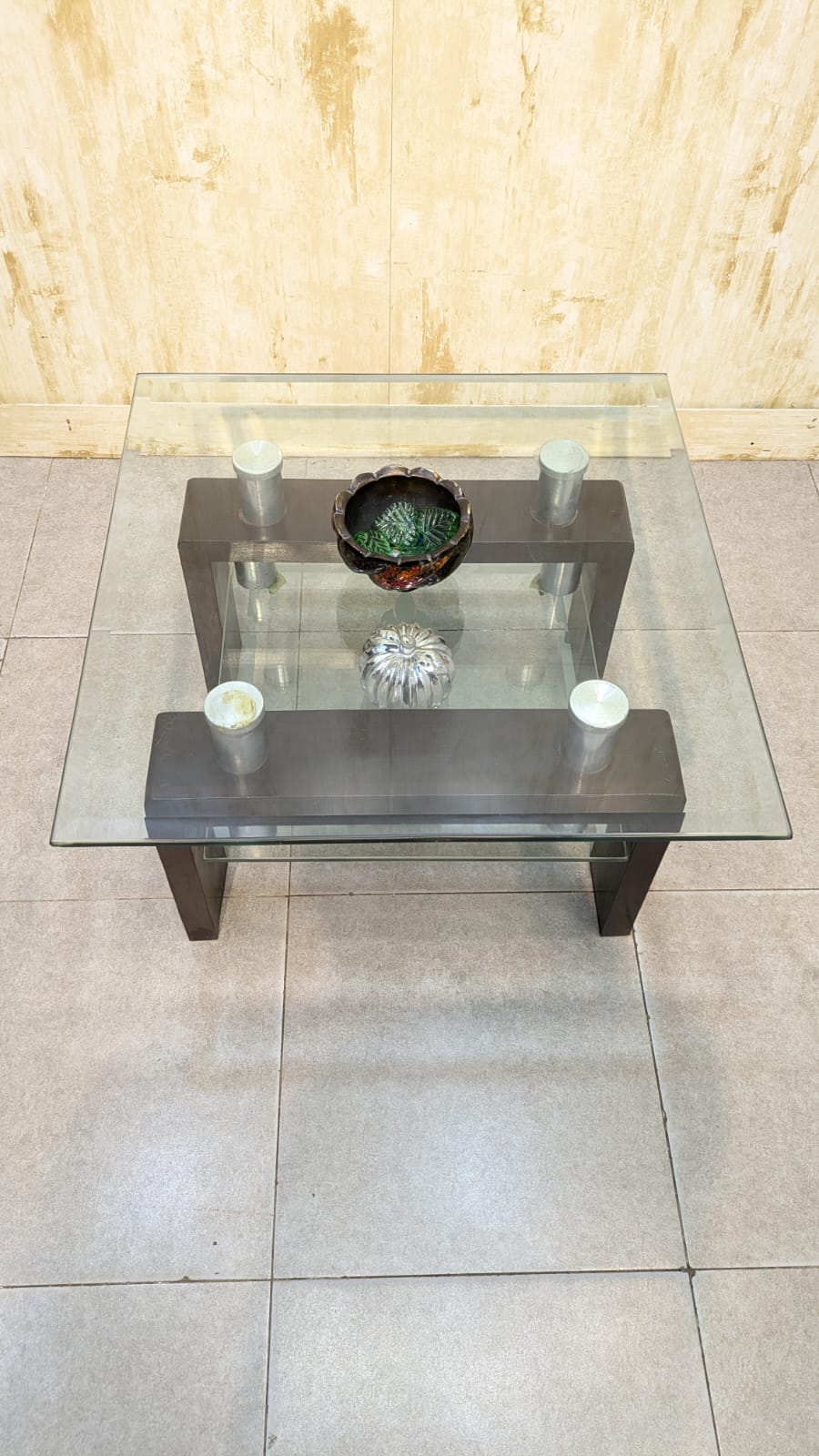 Corner Table