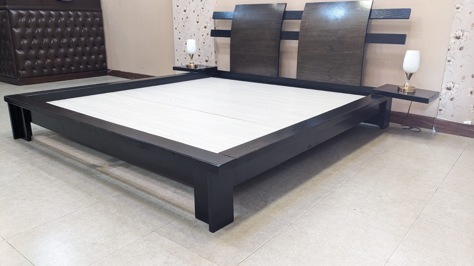 Habitt King Size Bed Set