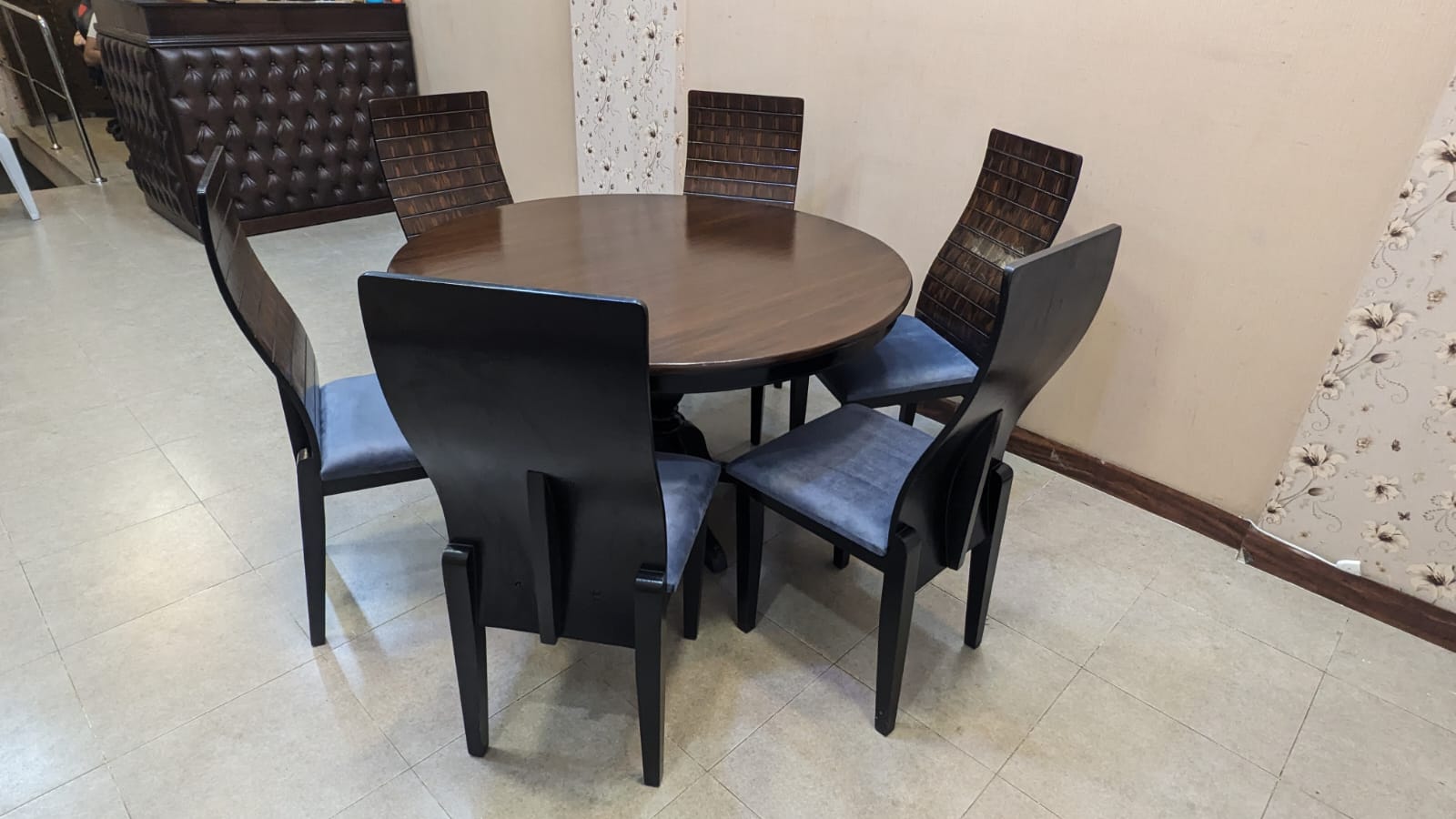 6 Seater Dining Table