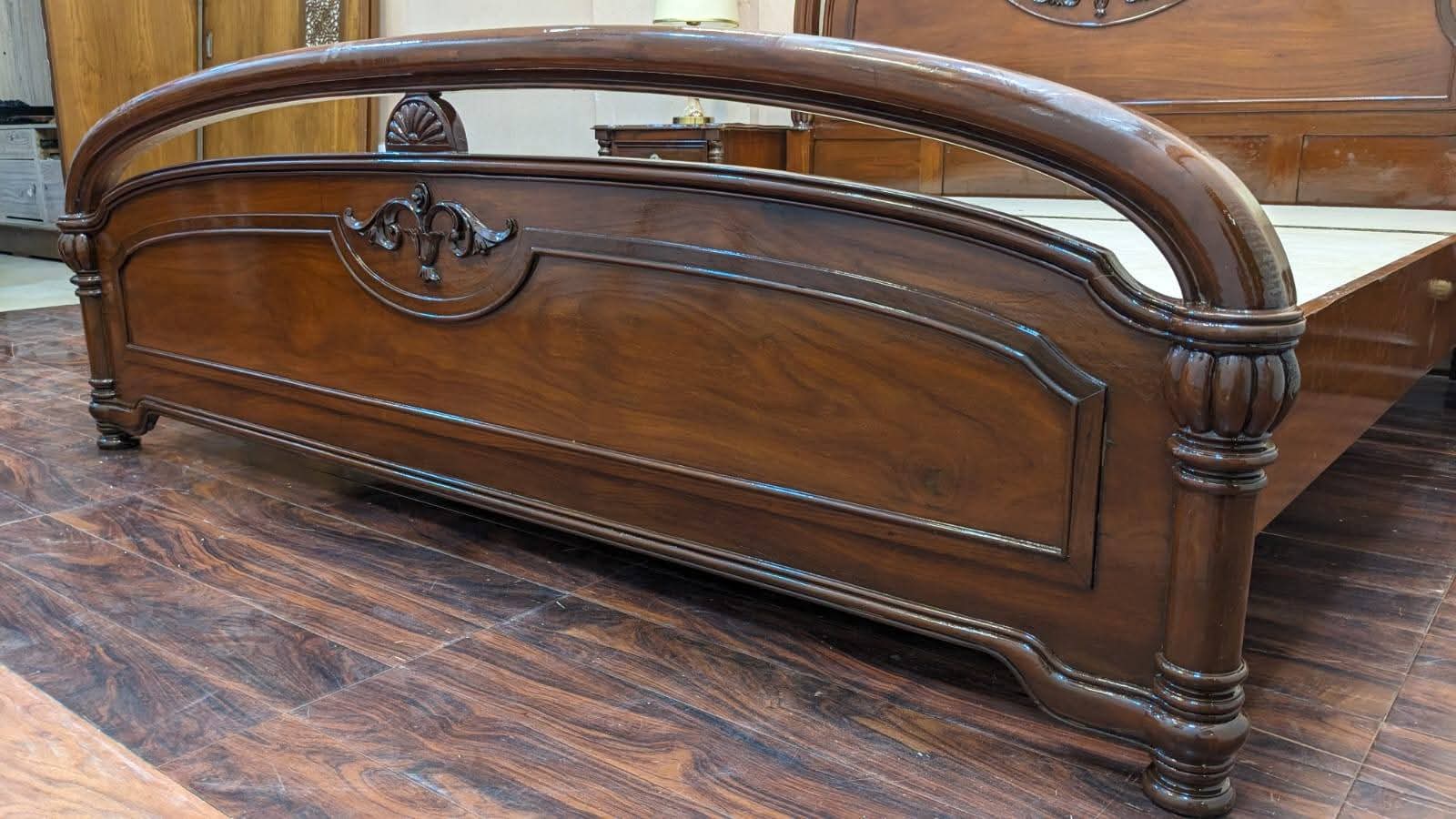 Sheesham Wood King Size Bed with 2 Side Tables