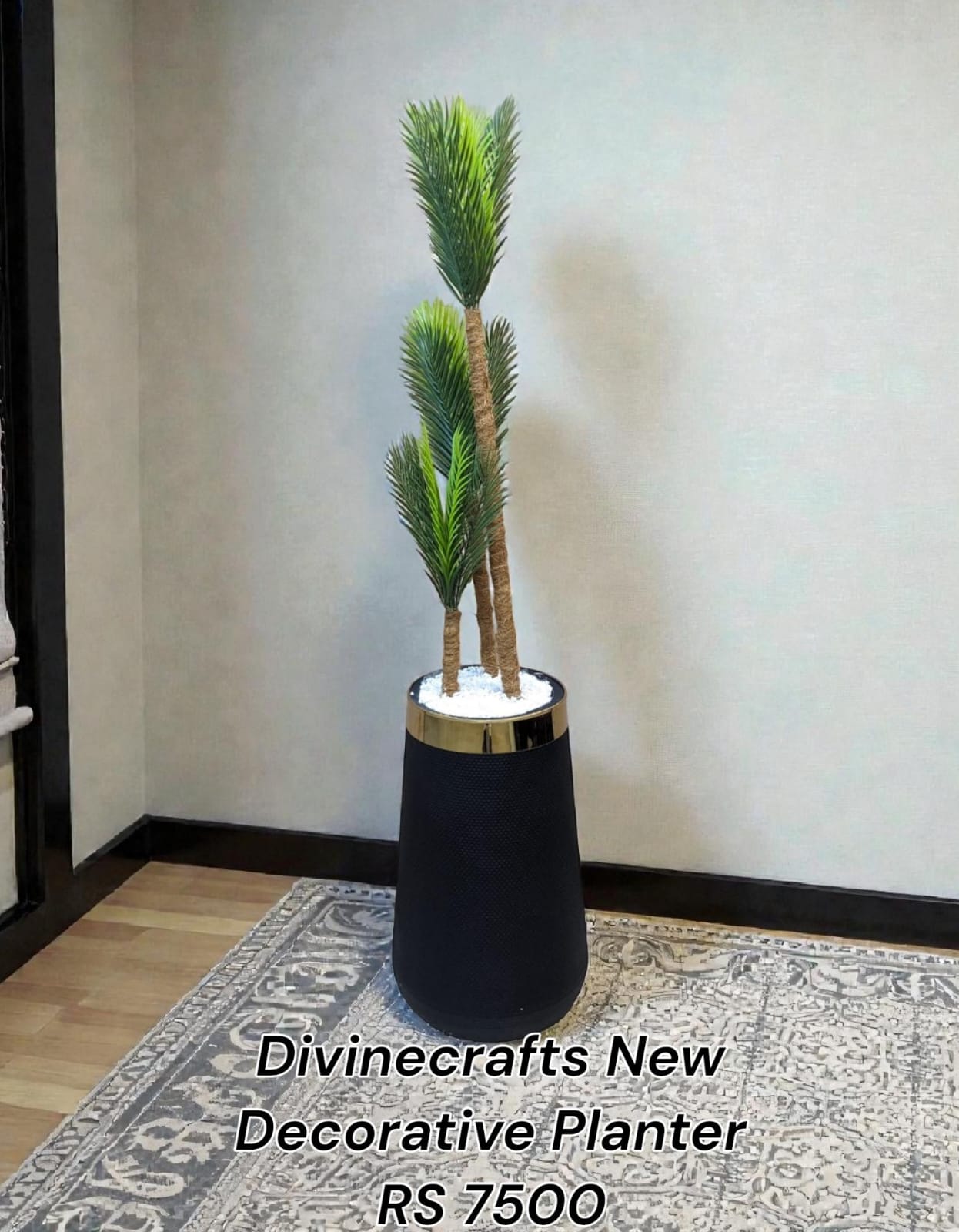 New Artificial Decorative Planter Palm Foliage